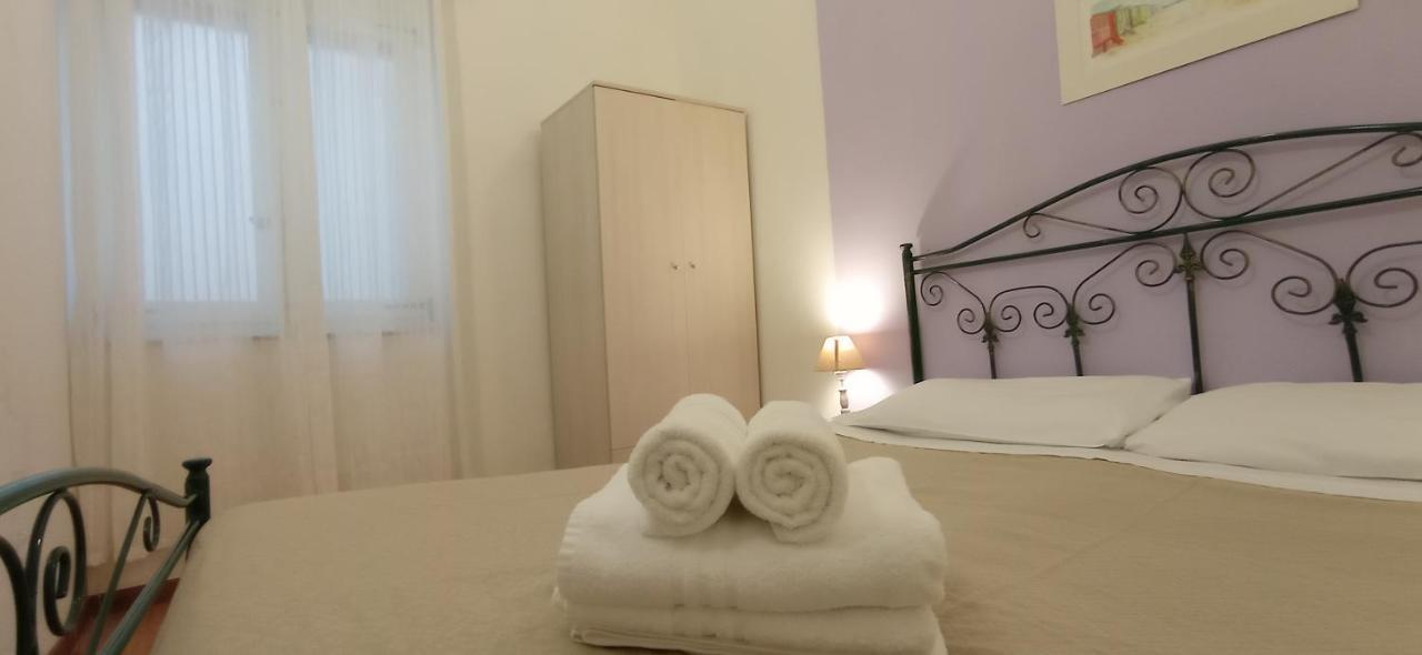 Onlyrooms III - Piazza Jenne Cagliari Exterior foto