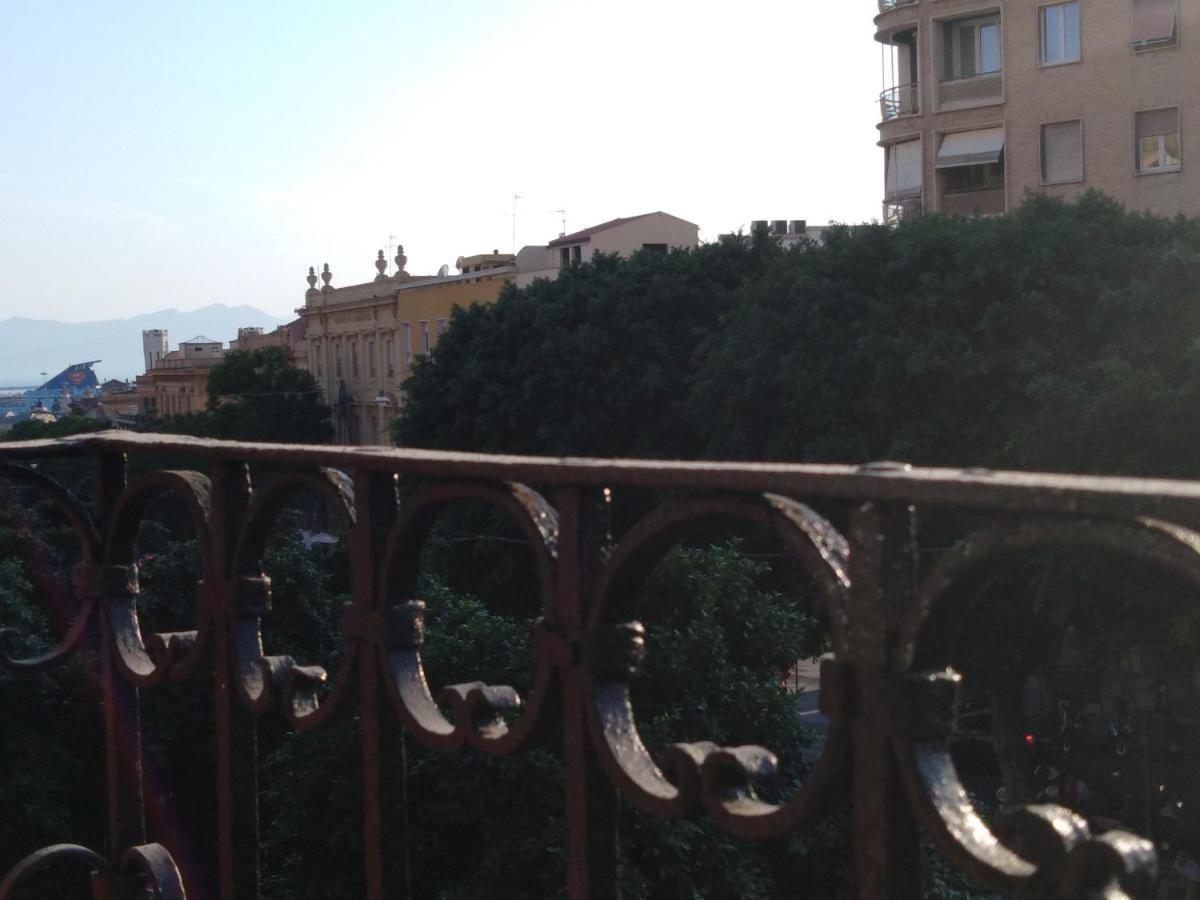 Onlyrooms III - Piazza Jenne Cagliari Exterior foto