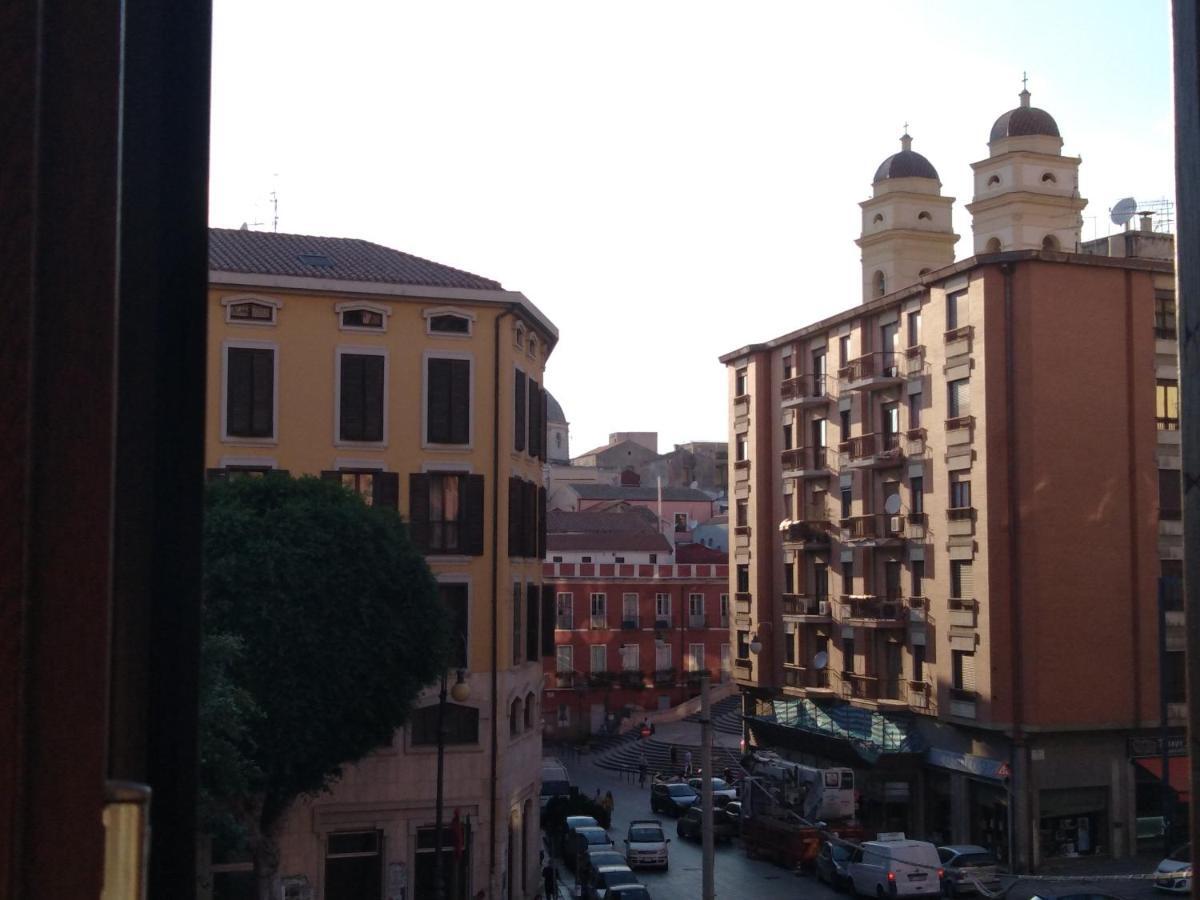 Onlyrooms III - Piazza Jenne Cagliari Exterior foto